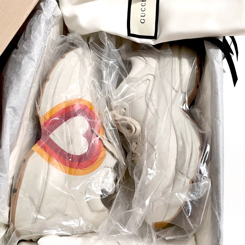 Gucci Interlocking G Heart Rhyton Leather Sneakers